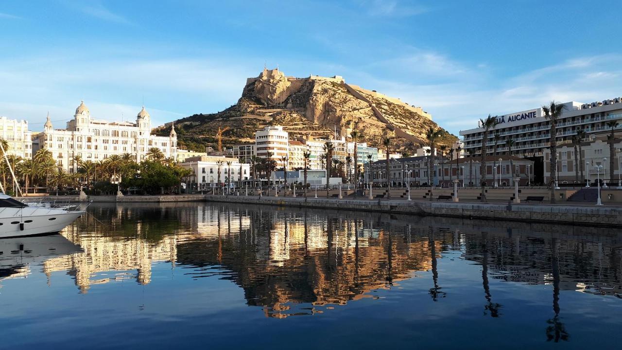 Town Hall Suite Alicante Exterior foto